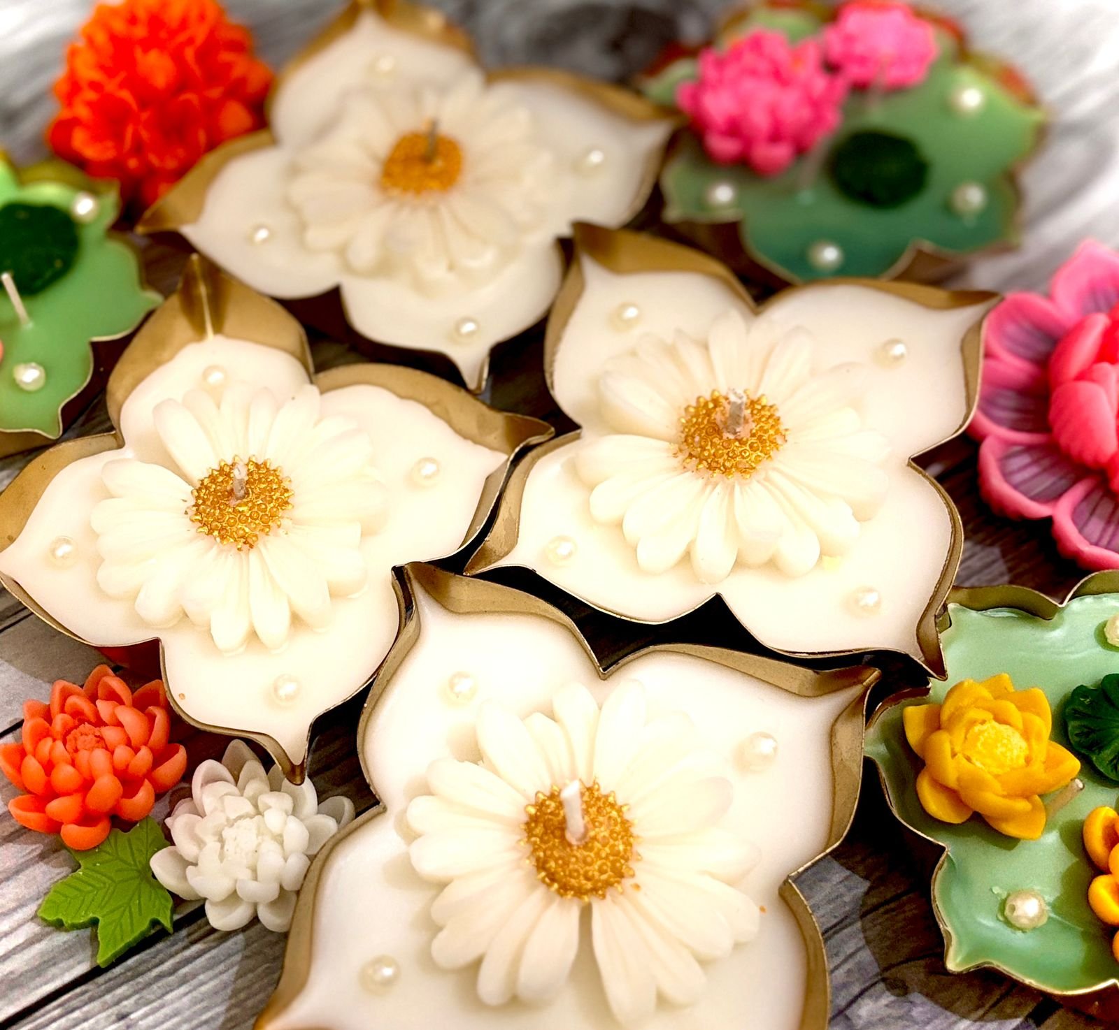 Scented Daisy Candle