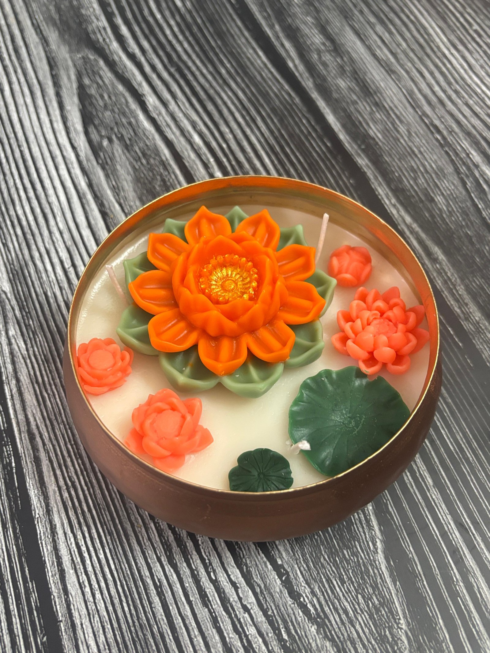Scented Lotus Candle